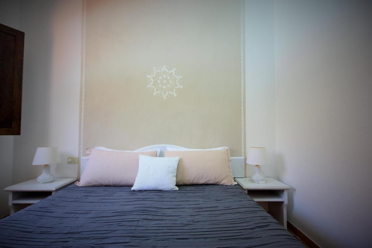 Boutique Hotel Sant'Andrea & Relais San Pantaleo Eksteriør billede