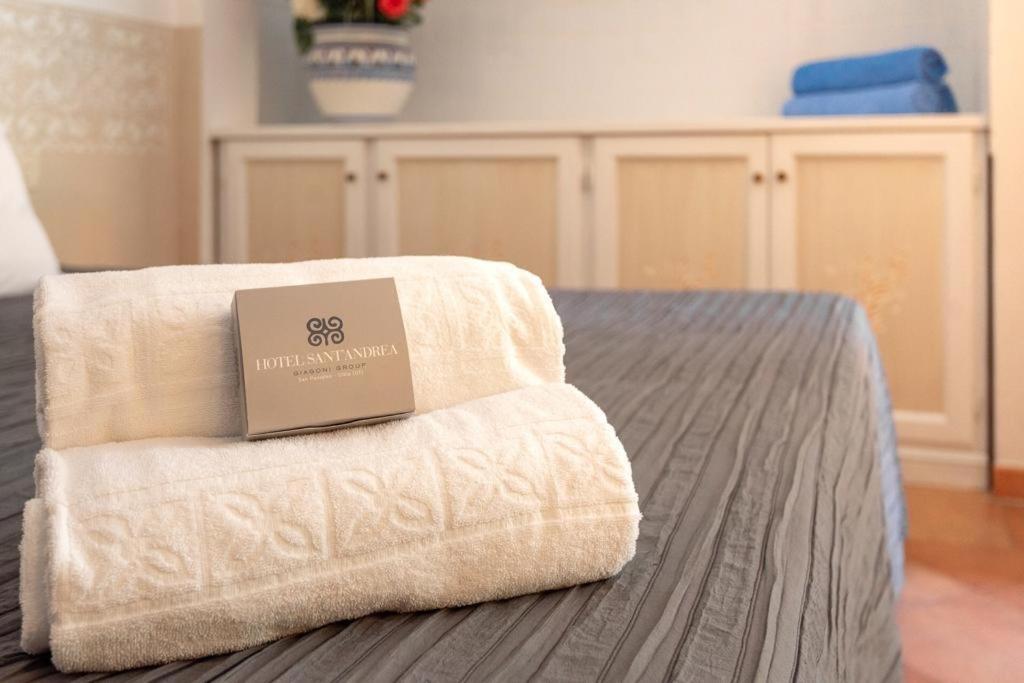 Boutique Hotel Sant'Andrea & Relais San Pantaleo Eksteriør billede